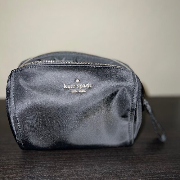 KATE SPADE black nylon Cosmetic Bag *like new condition* - Picture 1 of 3